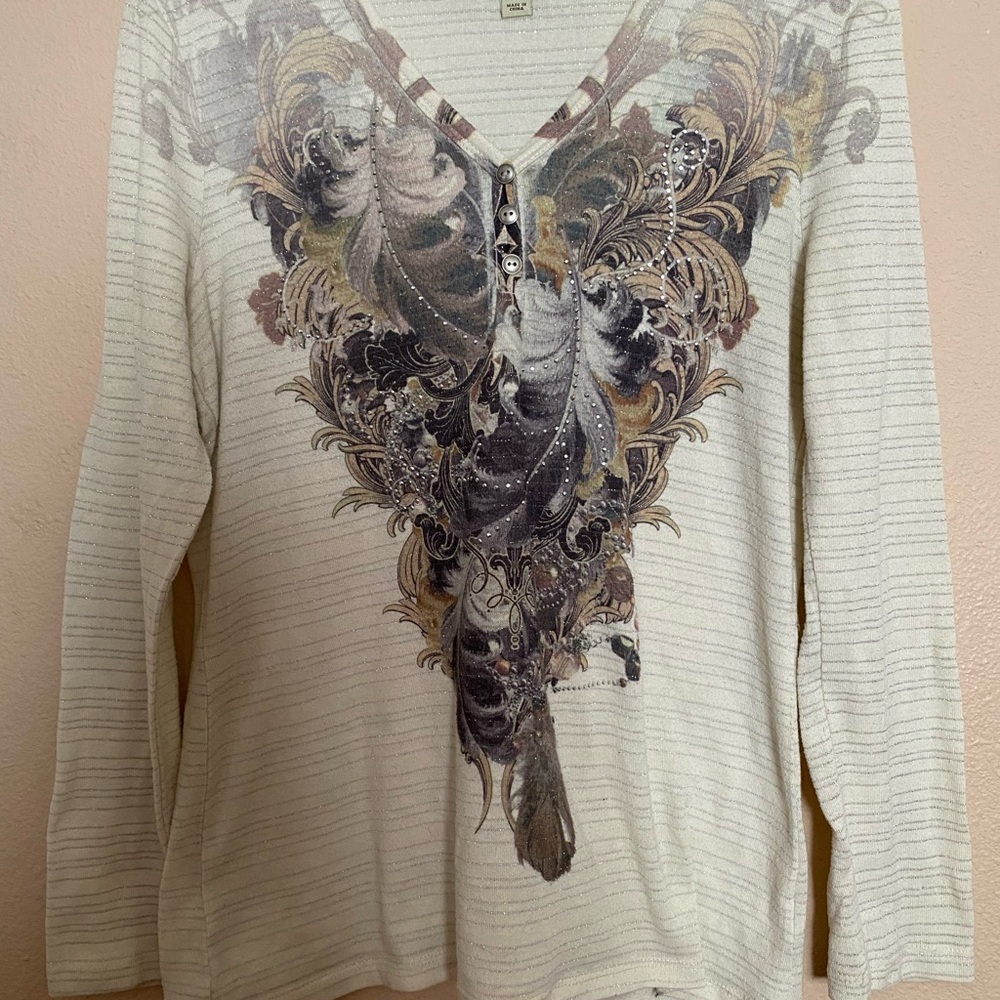 ONE WORLD Live and Let Live Cream and Gray Floral Design Top
